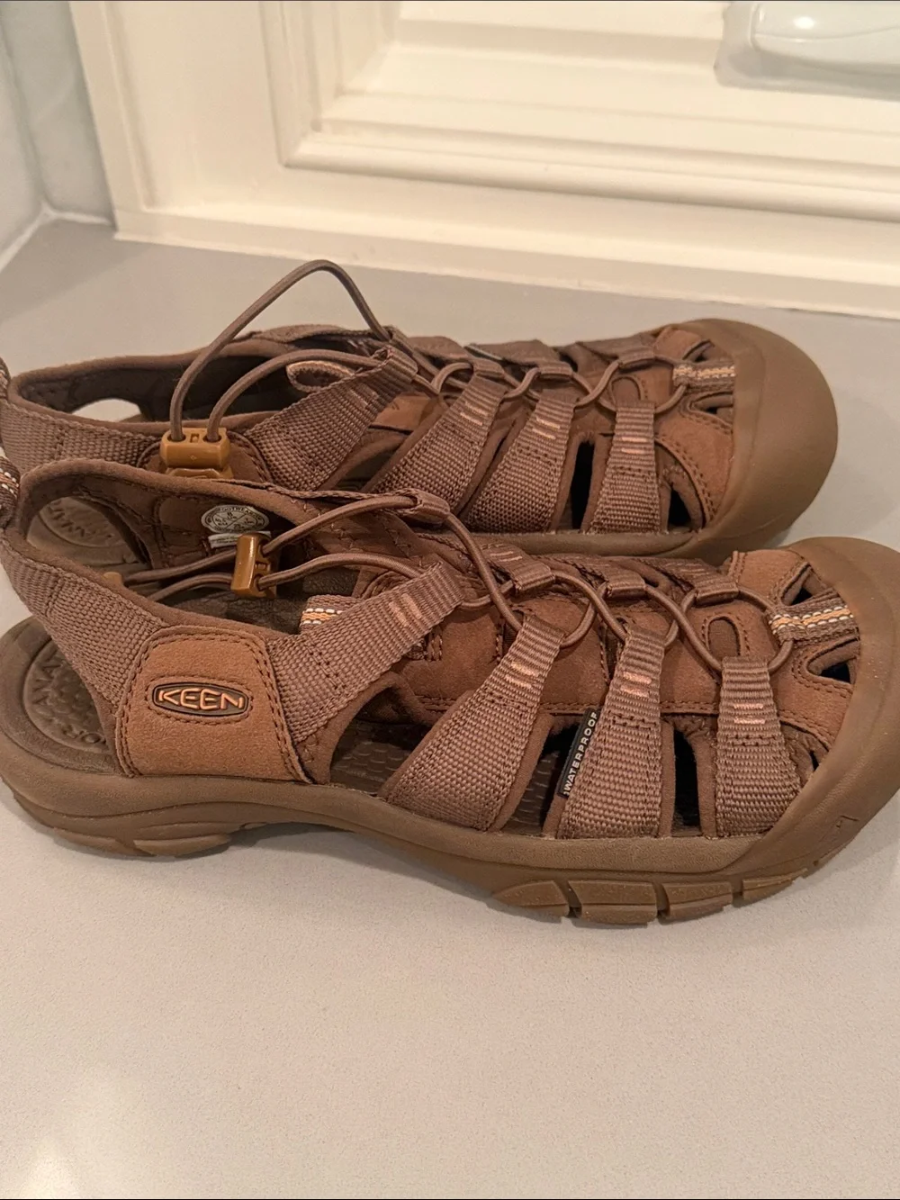 Keen Brown/Tan Closed-Toe Outdoor Sport Sandals